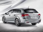 Toyota Avensis Wagon 2011 года